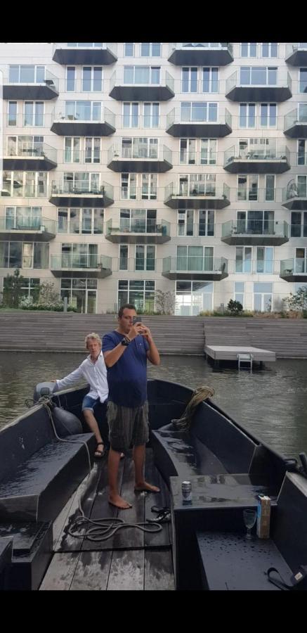 Euphrate Houseboat Hotell Amsterdam Exteriör bild
