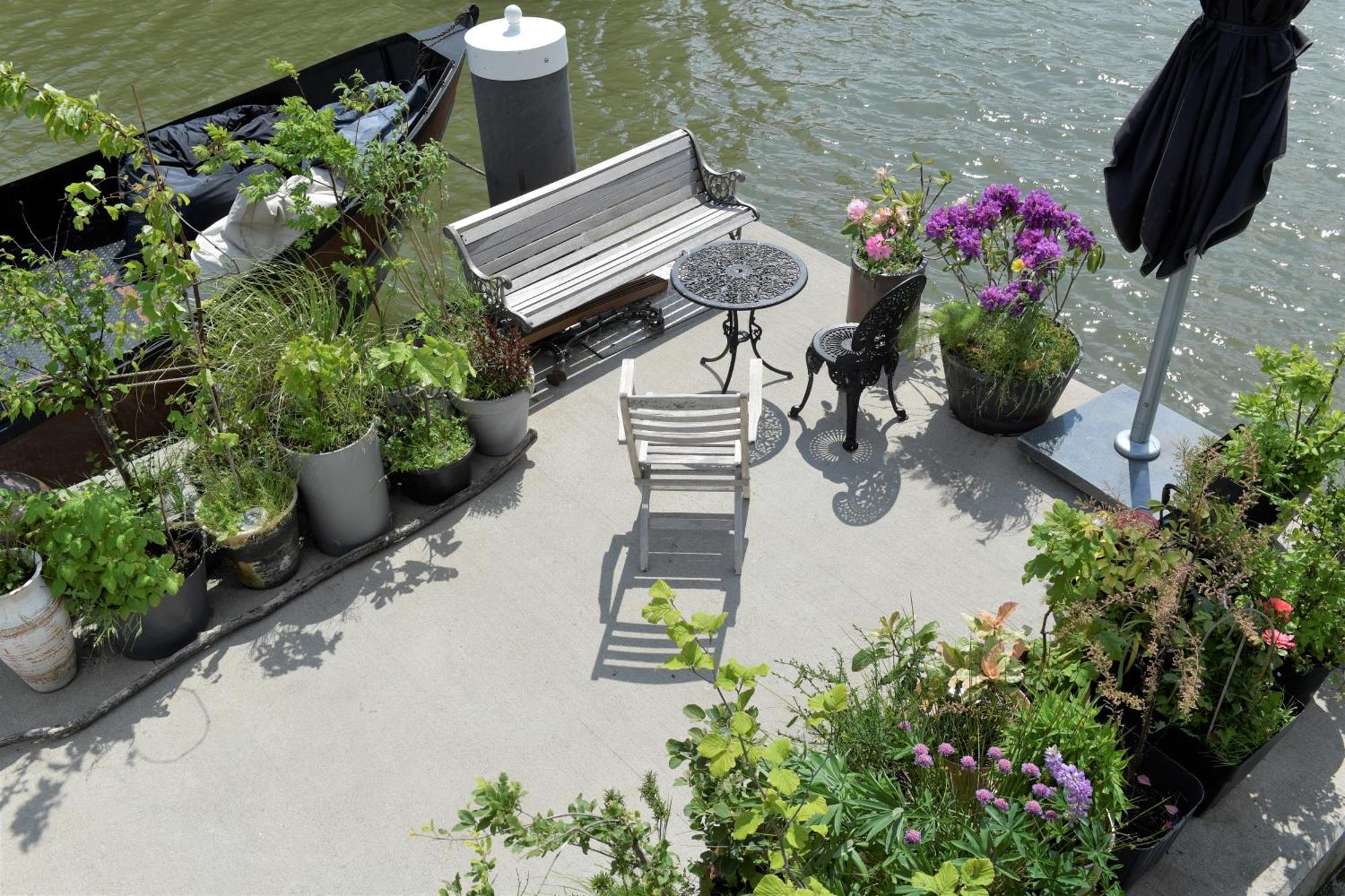 Euphrate Houseboat Hotell Amsterdam Exteriör bild